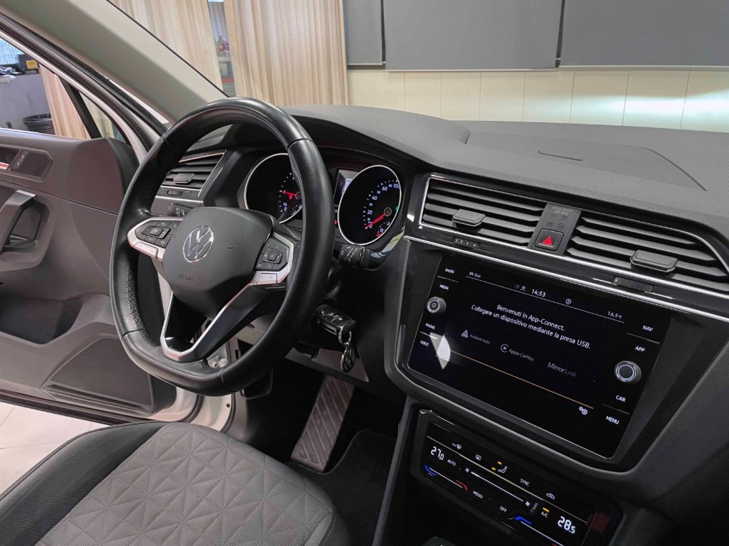 VOLKSWAGEN Tiguan 2.0 TDI 4MOTION DSG 150CV - IVA DEDUCIBILE - 50