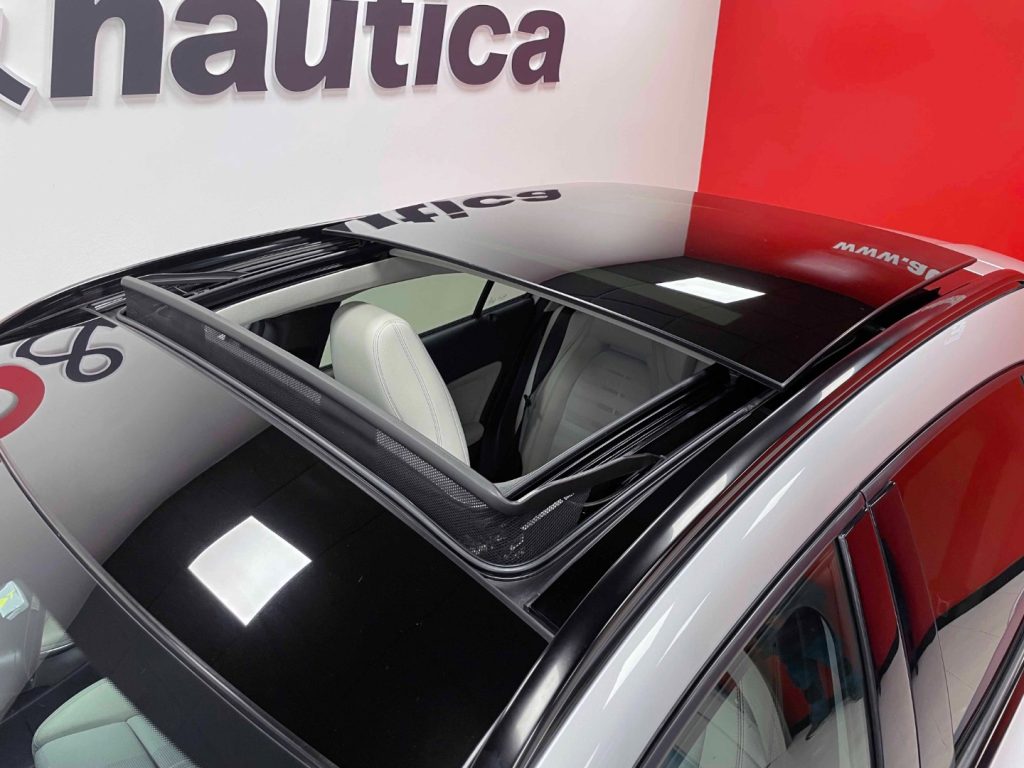 MERCEDES-BENZ GLA 220 PREMIUM 4MATIC AUTO - 18