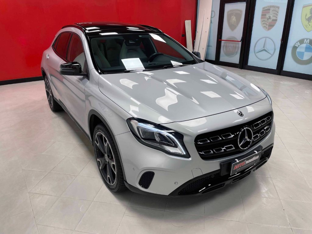 MERCEDES-BENZ GLA 220 PREMIUM 4MATIC AUTO - 34