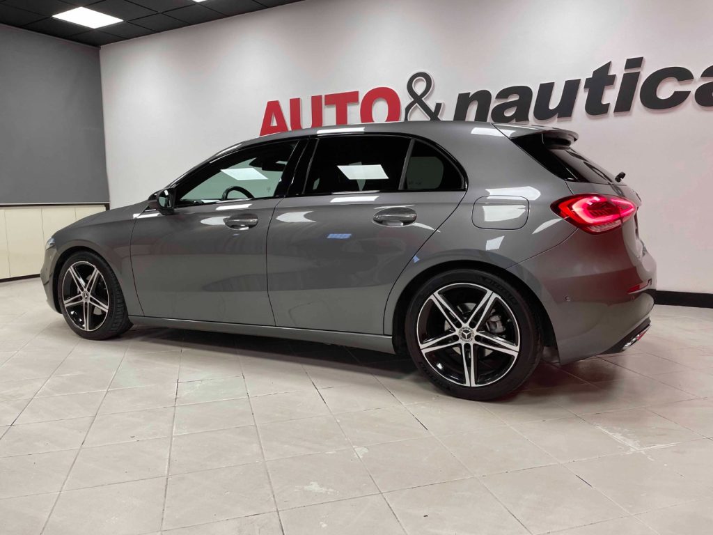 MERCEDES-BENZ A 180 D PREMIUM AUTO - 6