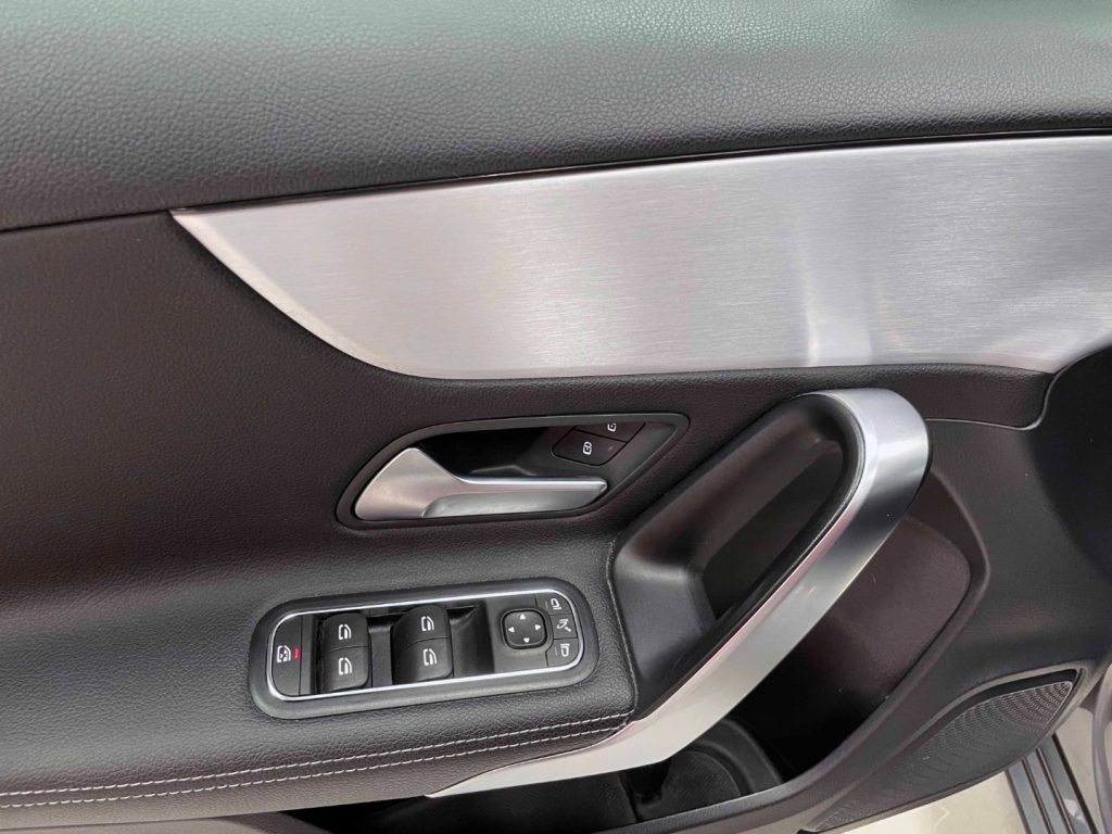 MERCEDES-BENZ A 180 D PREMIUM AUTO - 15