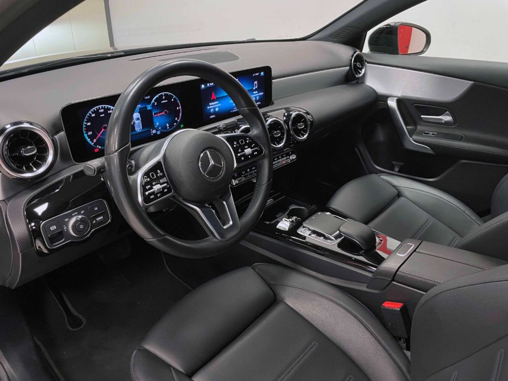 MERCEDES-BENZ A 180 D PREMIUM AUTO - 16