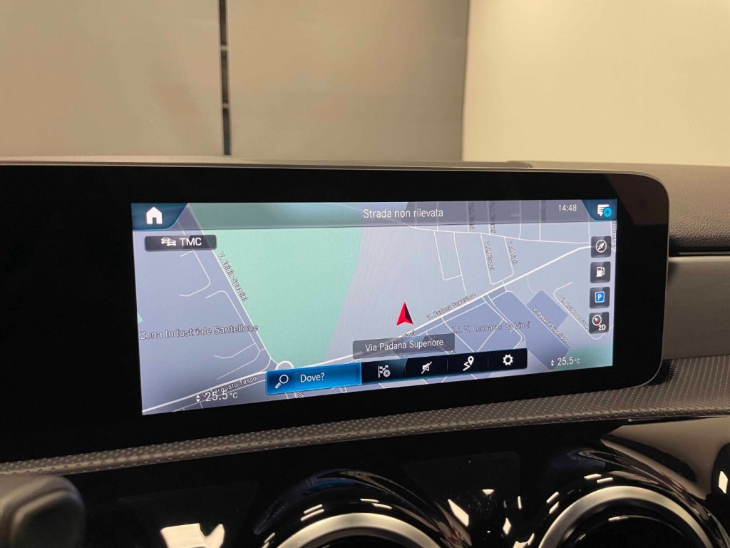 MERCEDES-BENZ A 180 D PREMIUM AUTO - 22