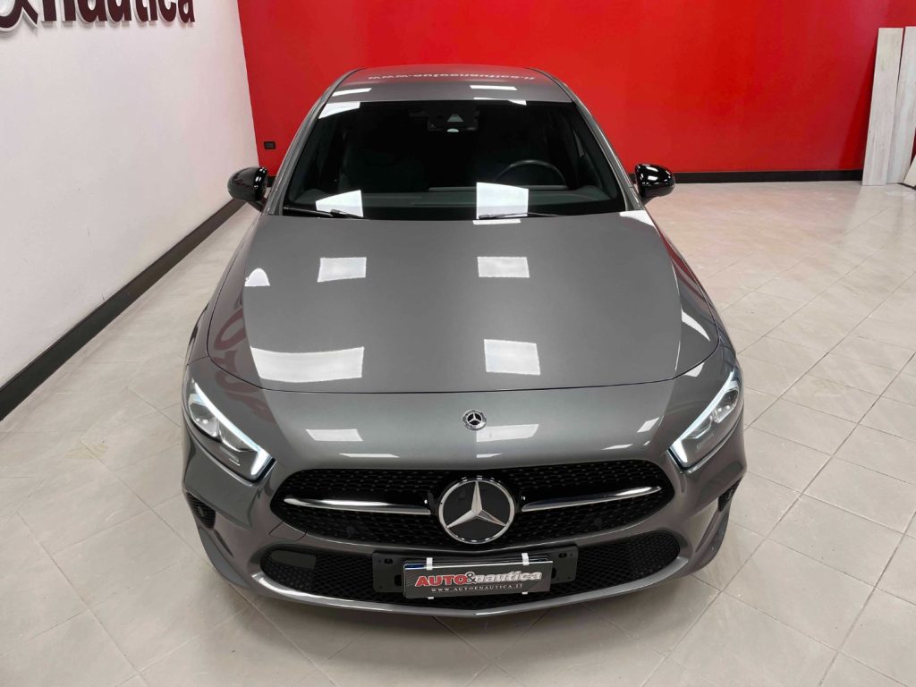 MERCEDES-BENZ A 180 D PREMIUM AUTO - 33