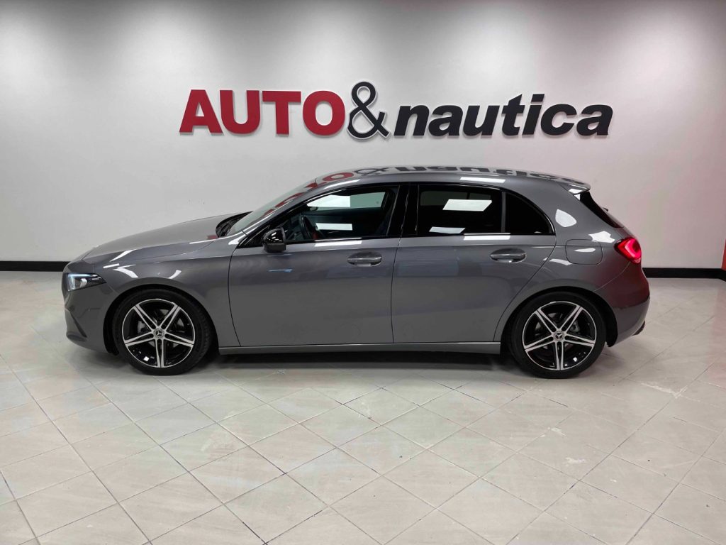 MERCEDES-BENZ A 180 D PREMIUM AUTO - 35