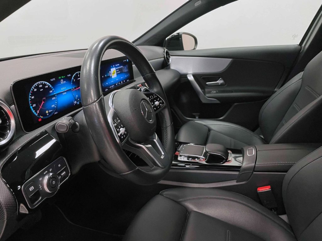 MERCEDES-BENZ A 180 D PREMIUM AUTO - 44