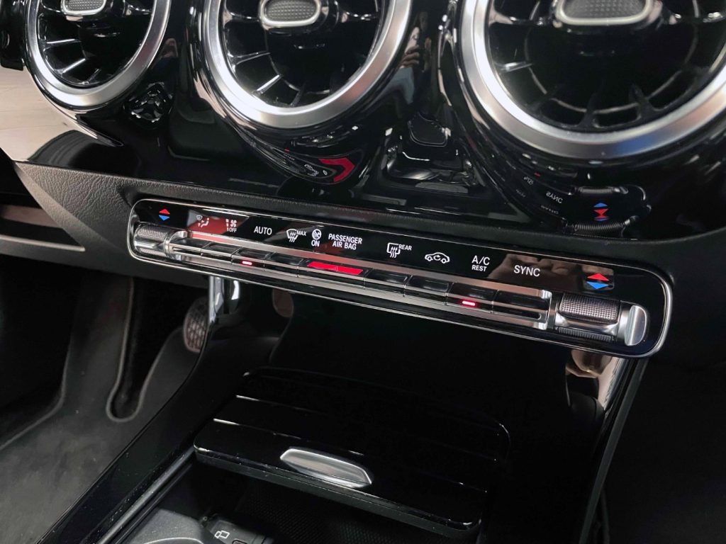 MERCEDES-BENZ A 180 D PREMIUM AUTO - 48