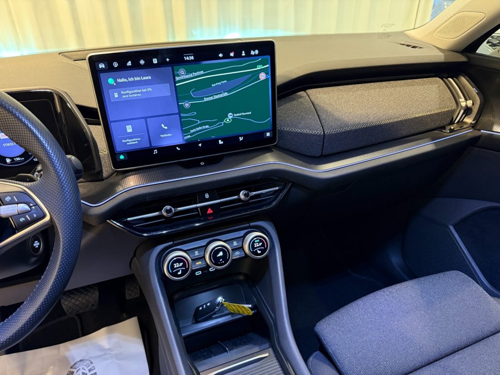 SKODA Kodiaq 1.5 TSI MHEV DSG Selection 7P LED ACC DCC PLUS - 8