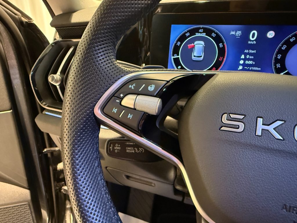 SKODA Kodiaq 1.5 TSI MHEV DSG Selection 7P LED ACC DCC PLUS - 10