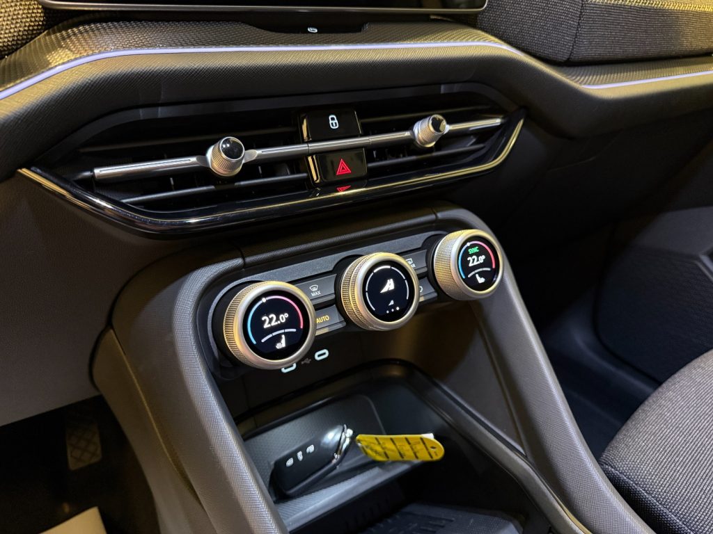 SKODA Kodiaq 1.5 TSI MHEV DSG Selection 7P LED ACC DCC PLUS - 16