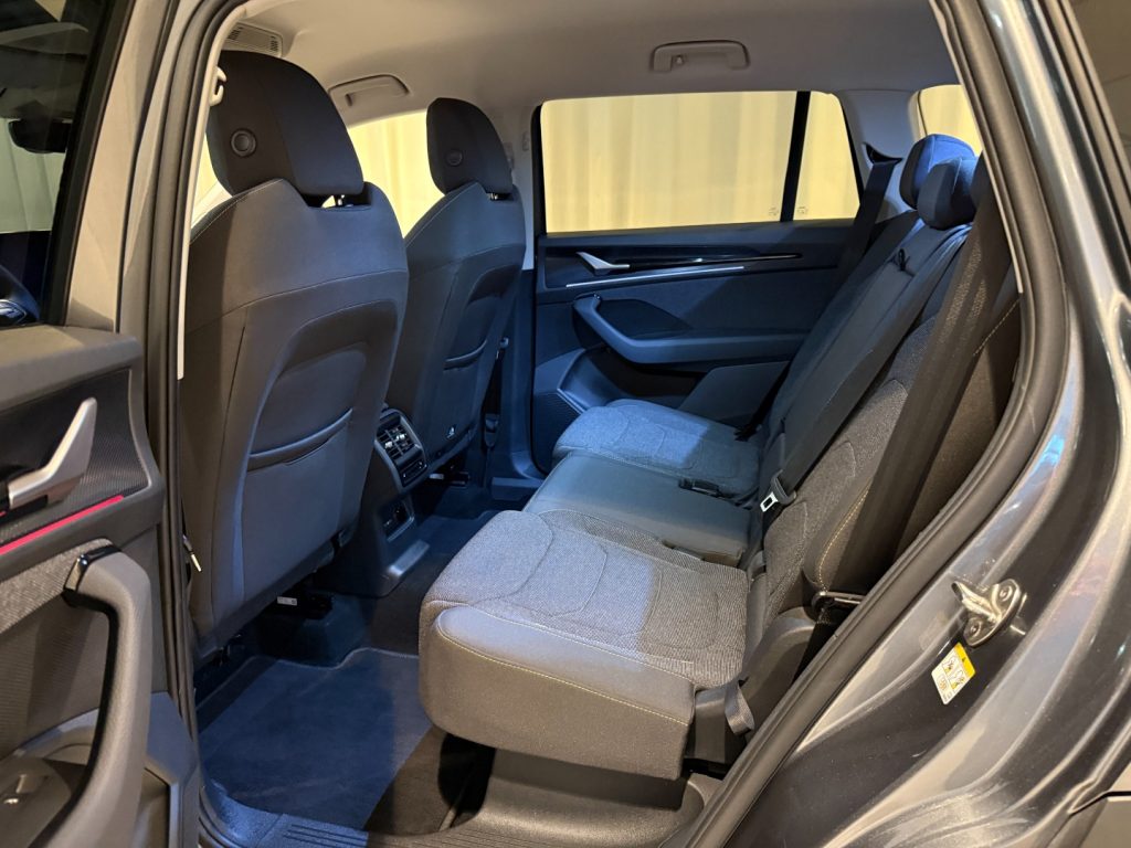 SKODA Kodiaq 1.5 TSI MHEV DSG Selection 7P LED ACC DCC PLUS - 5