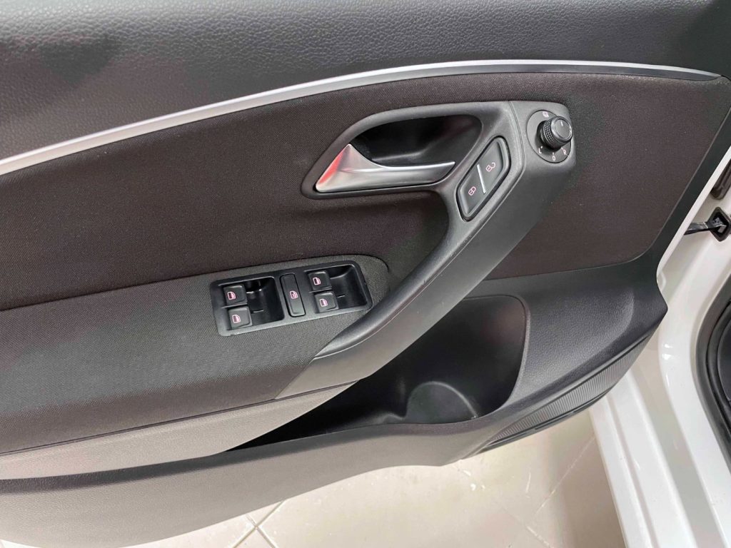 VOLKSWAGEN Polo 5P 1.4 TDI BM HiIGHLINE 90CV DSG - 15