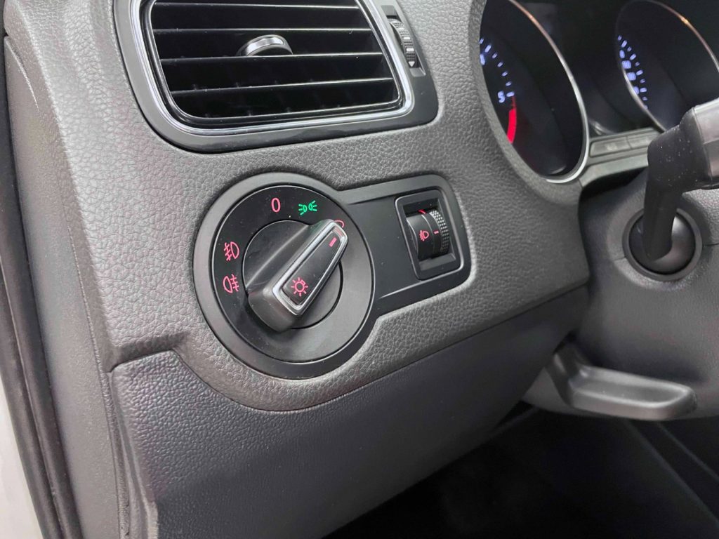 VOLKSWAGEN Polo 5P 1.4 TDI BM HiIGHLINE 90CV DSG - 19