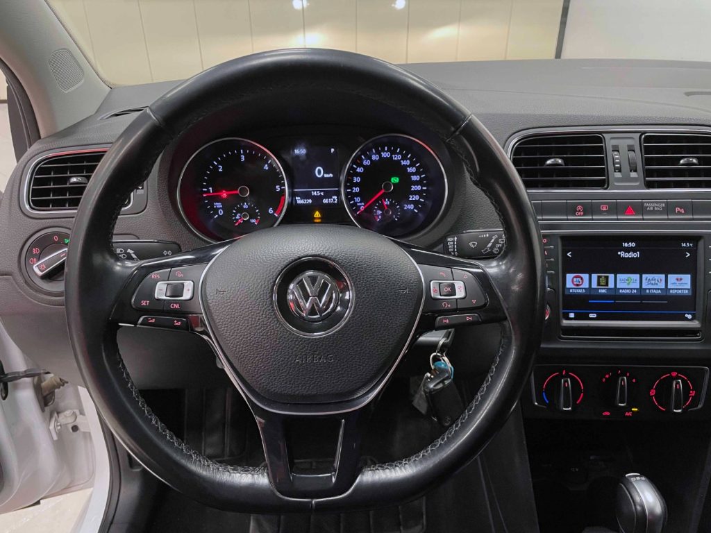 VOLKSWAGEN Polo 5P 1.4 TDI BM HiIGHLINE 90CV DSG - 20