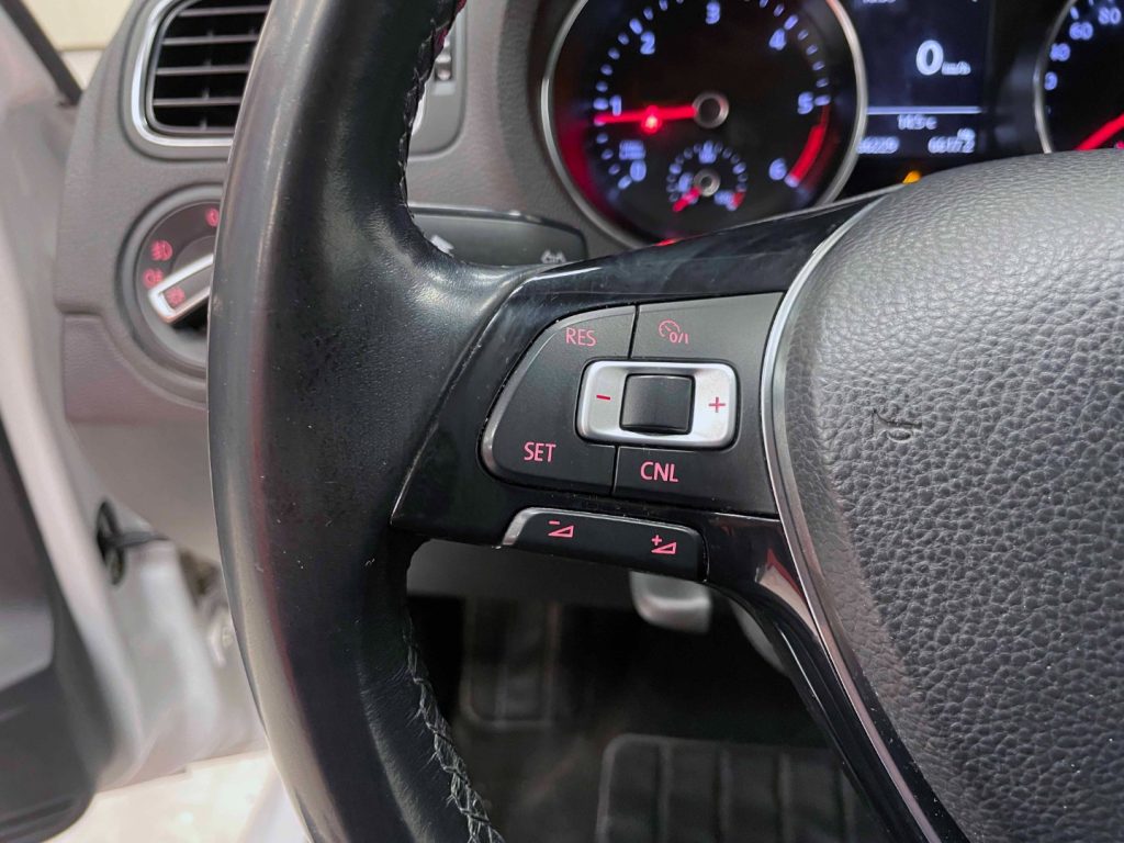 VOLKSWAGEN Polo 5P 1.4 TDI BM HiIGHLINE 90CV DSG - 21