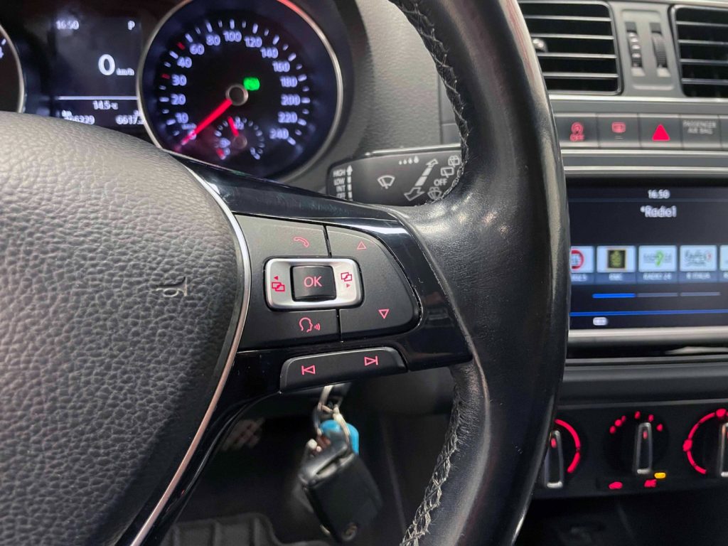 VOLKSWAGEN Polo 5P 1.4 TDI BM HiIGHLINE 90CV DSG - 22