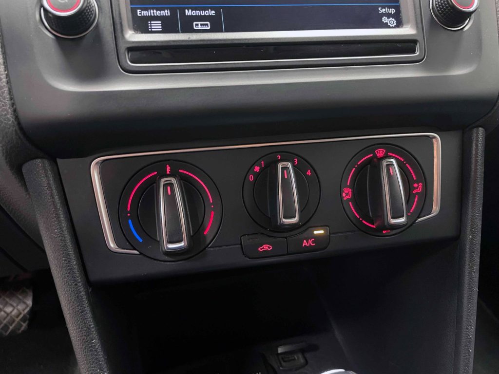 VOLKSWAGEN Polo 5P 1.4 TDI BM HiIGHLINE 90CV DSG - 27