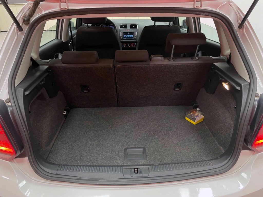 VOLKSWAGEN Polo 5P 1.4 TDI BM HiIGHLINE 90CV DSG - 30