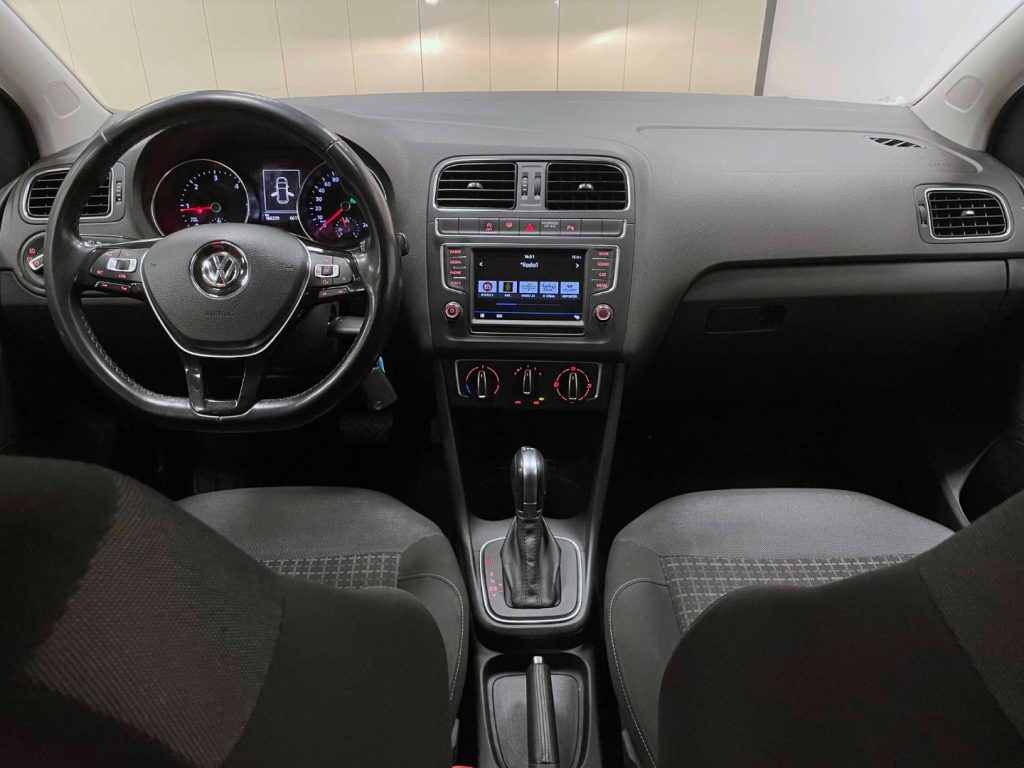 VOLKSWAGEN Polo 5P 1.4 TDI BM HiIGHLINE 90CV DSG - 46