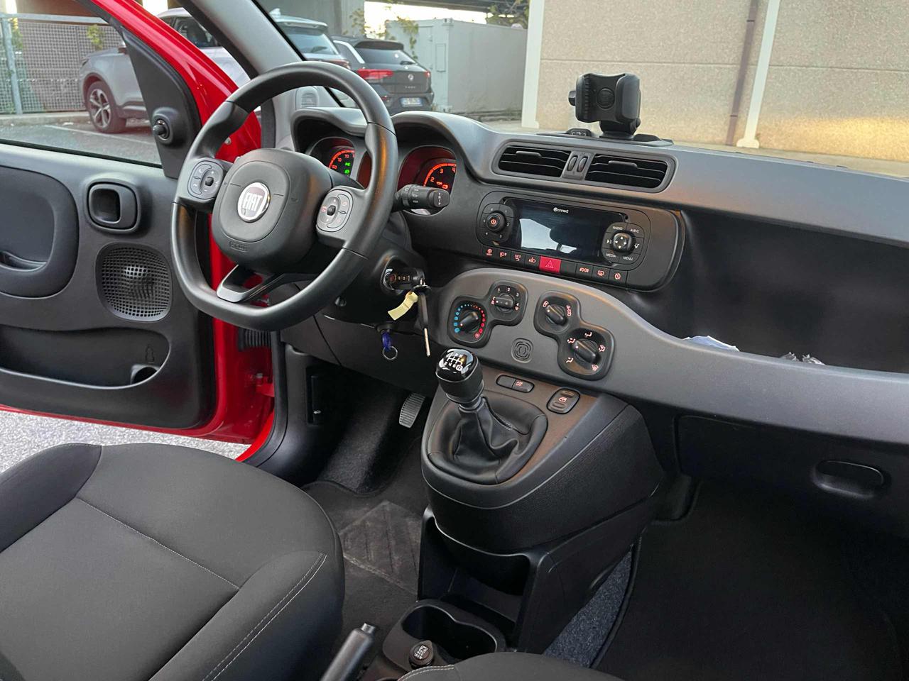 FIAT Panda Cross 1.0 FireFly S&S Hybrid - 12