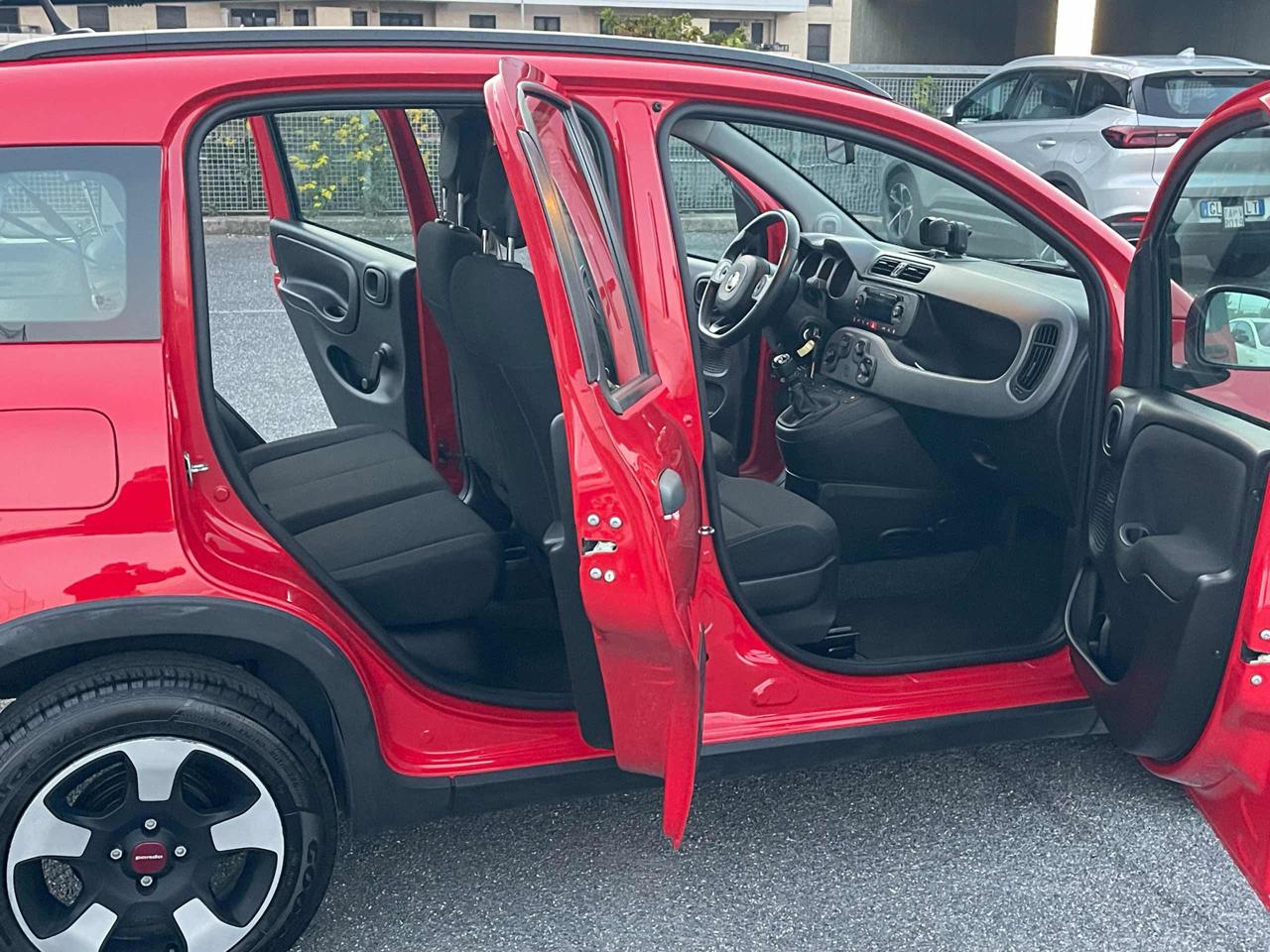 FIAT Panda Cross 1.0 FireFly S&S Hybrid - 10