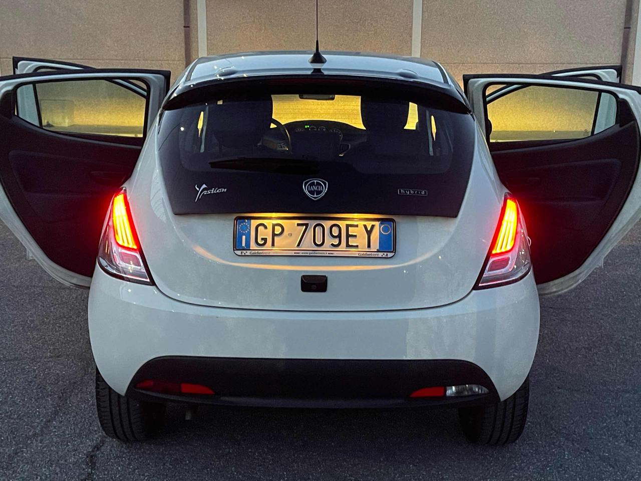 LANCIA Ypsilon 1.0 FireFly 5 porte S&S Hybrid Gold Plus - 5