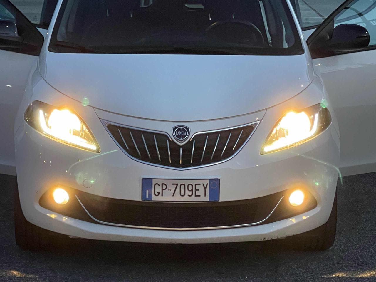 LANCIA Ypsilon 1.0 FireFly 5 porte S&S Hybrid Gold Plus - 2