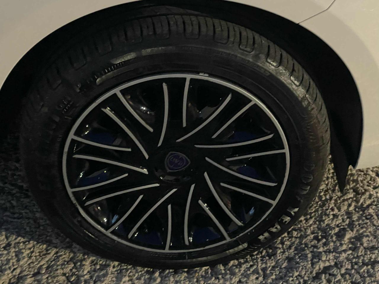 LANCIA Ypsilon 1.0 FireFly 5 porte S&S Hybrid Gold Plus - 23