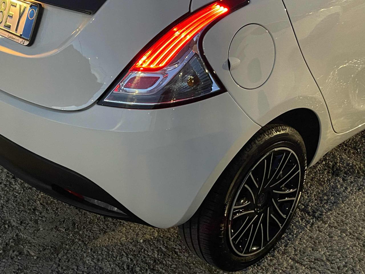 LANCIA Ypsilon 1.0 FireFly 5 porte S&S Hybrid Gold Plus - 20