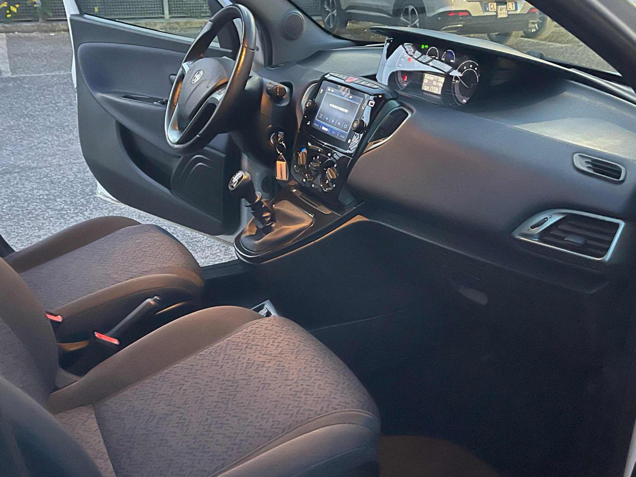 LANCIA Ypsilon 1.0 FireFly 5 porte S&S Hybrid Gold Plus - 7