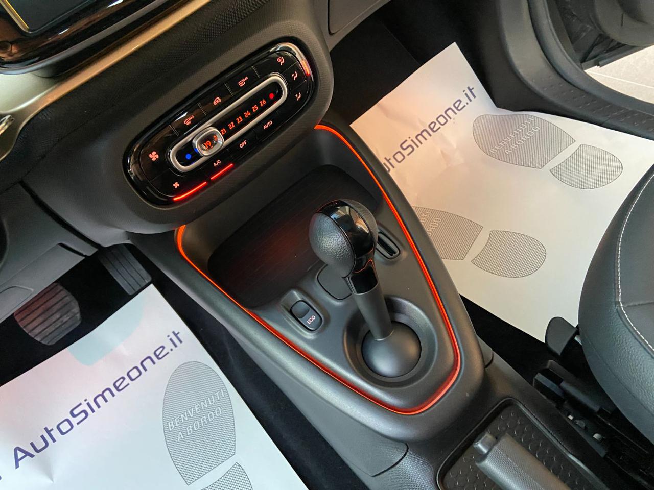 SMART ForTwo EQ Prime TETTO PAN-INTERNI IN PELLE-SEDILI RISCAL. - 29