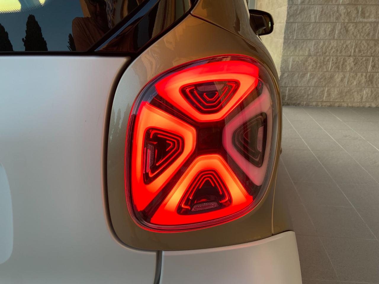 SMART ForTwo EQ Prime TETTO PAN-INTERNI IN PELLE-SEDILI RISCAL. - 27