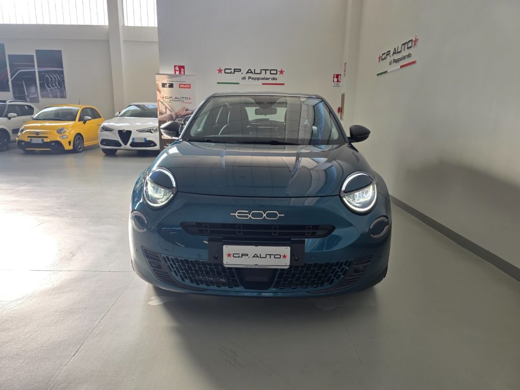 FIAT 600 Hybrid DCT MHEV - 2