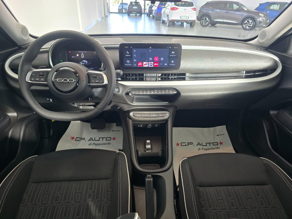 FIAT 600 Hybrid DCT MHEV - 9