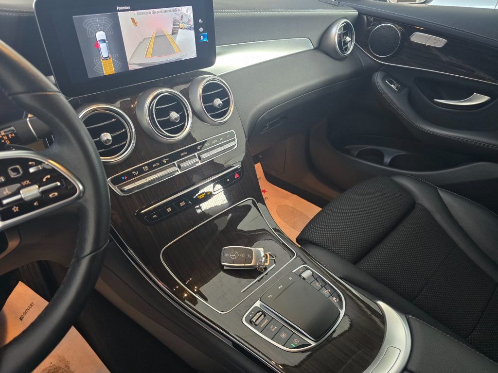MERCEDES-BENZ GLC 220 d 4Matic Sport - 18