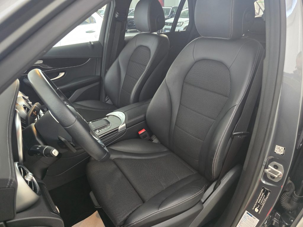 MERCEDES-BENZ GLC 220 d 4Matic Sport - 22