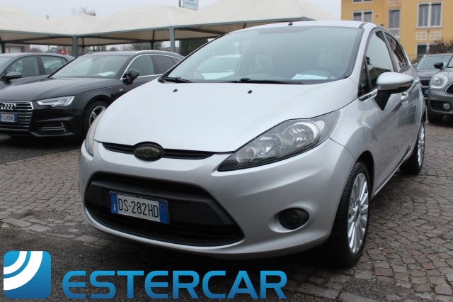 FORD Fiesta Argento metallizzato
