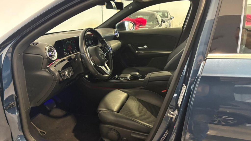 MERCEDES-BENZ A 250 e Automatic EQ-Power Business IVA ESPOSTA - 4