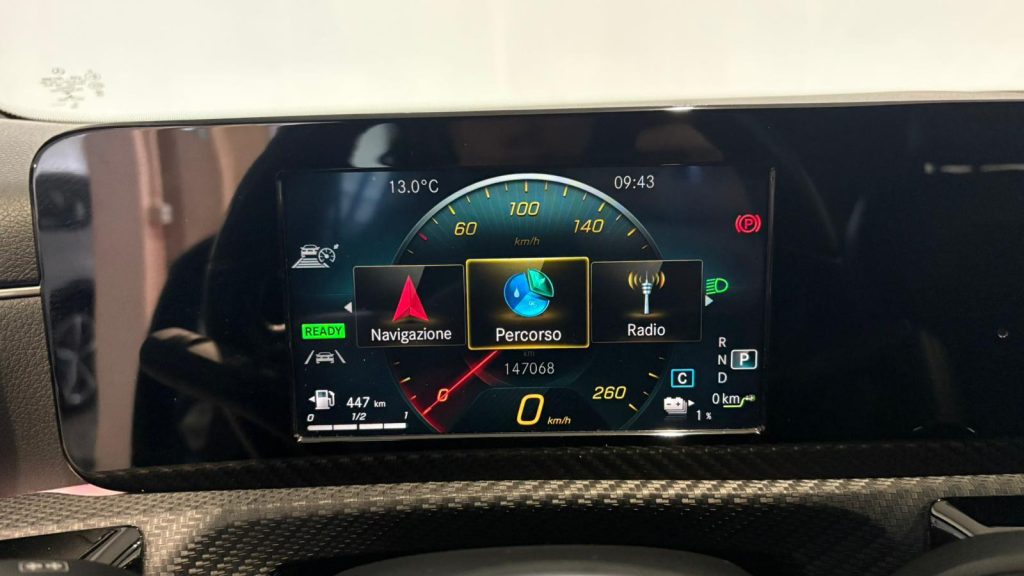 MERCEDES-BENZ A 250 e Automatic EQ-Power Business IVA ESPOSTA - 5