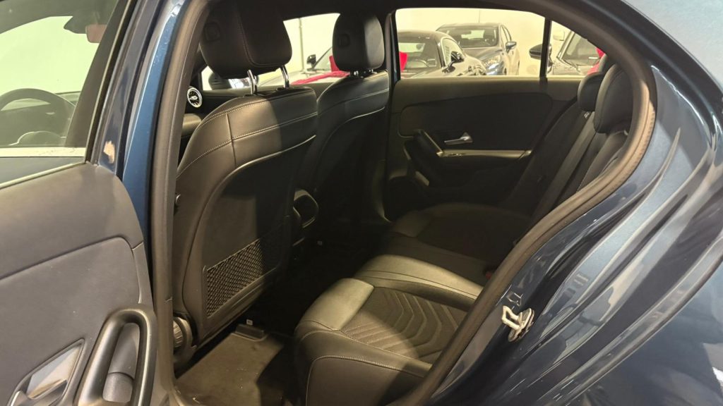 MERCEDES-BENZ A 250 e Automatic EQ-Power Business IVA ESPOSTA - 12