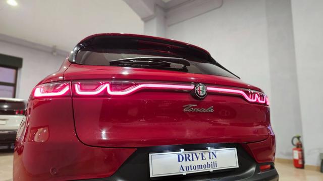 ALFA ROMEO Tonale Rosso pastello
