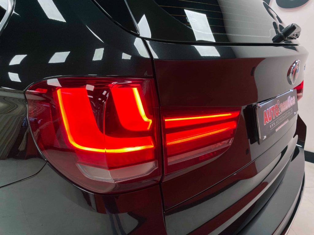 BMW X5 XDRIVE25d BUSINESS 218CV AUTO - 11