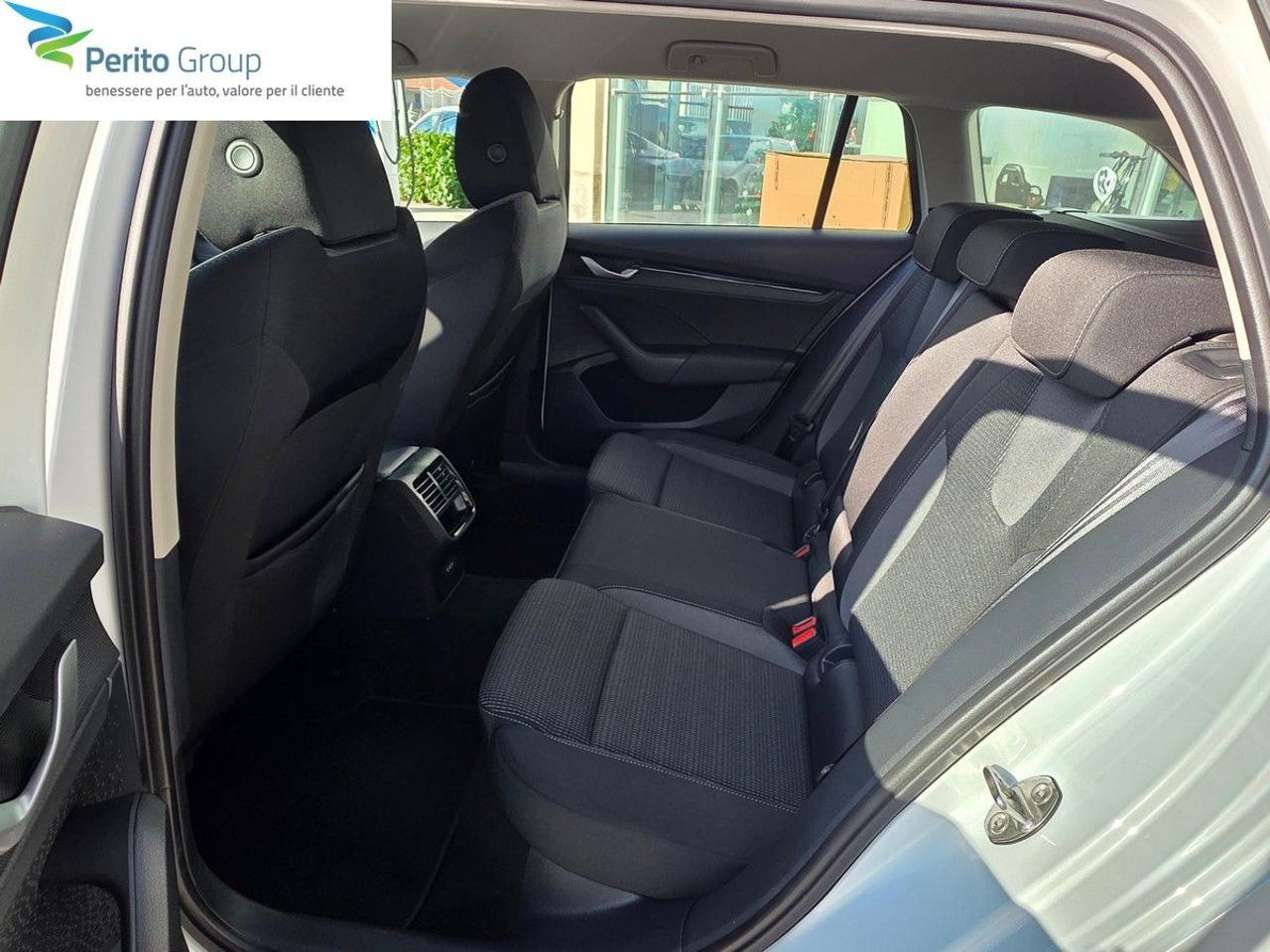 SKODA Octavia 2.0 TDI 150 CV DSG Wagon Style - 8