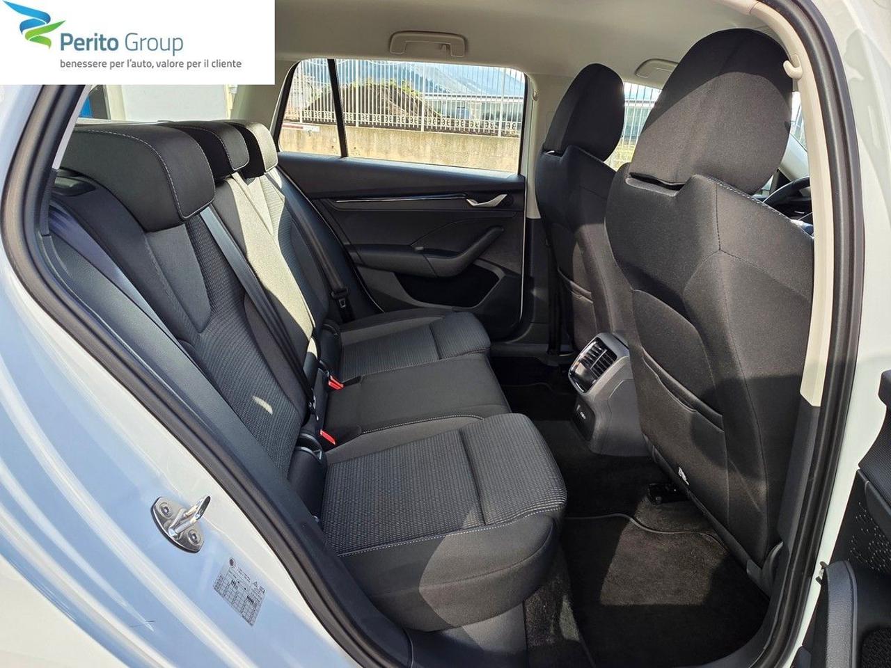 SKODA Octavia 2.0 TDI 150 CV DSG Wagon Style - 6