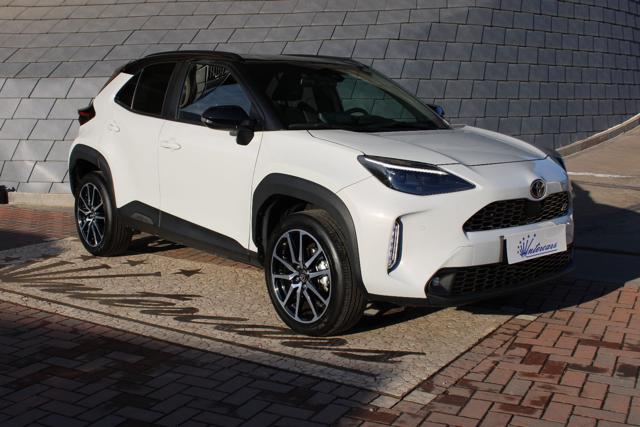 TOYOTA Yaris Cross Bianco metallizzato