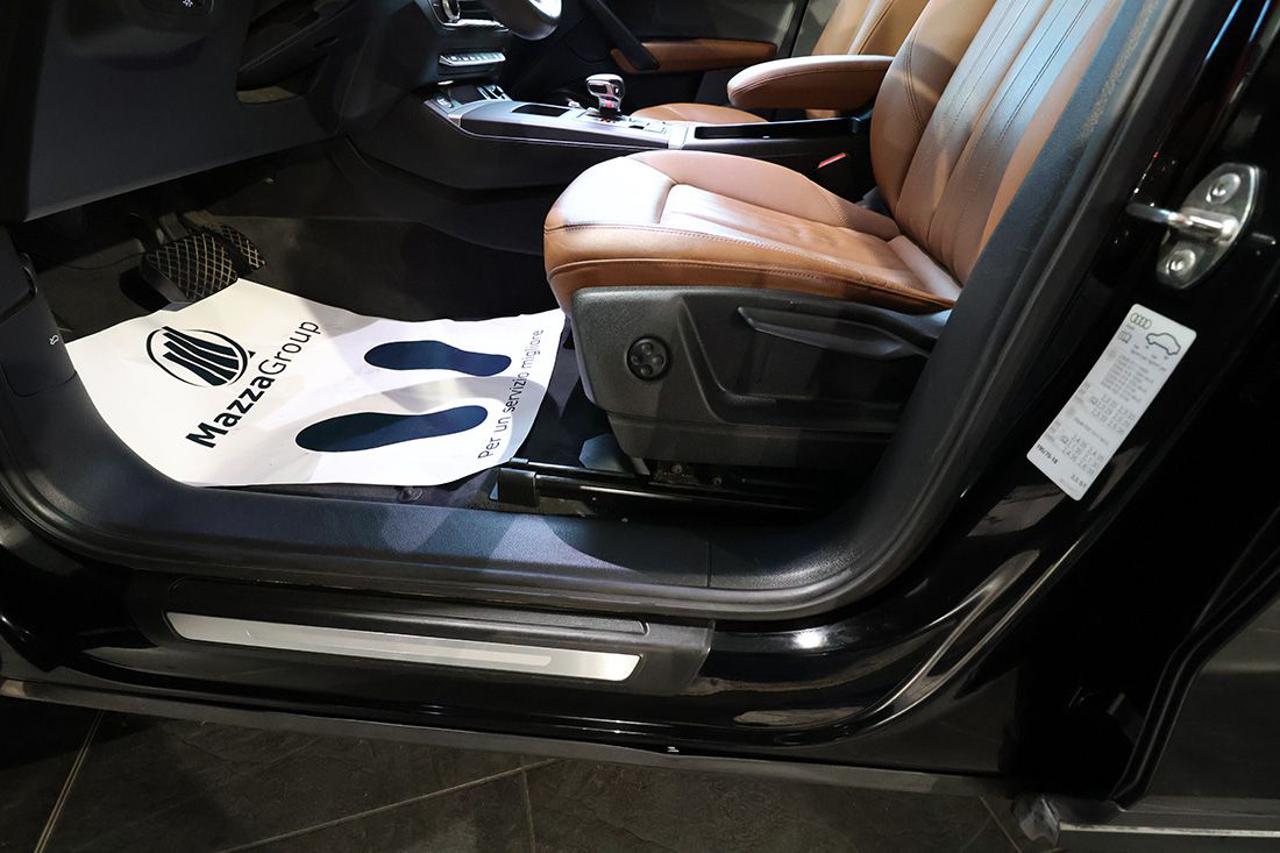 AUDI Q5 40 TDI Quattro S-Tronic Business - 47