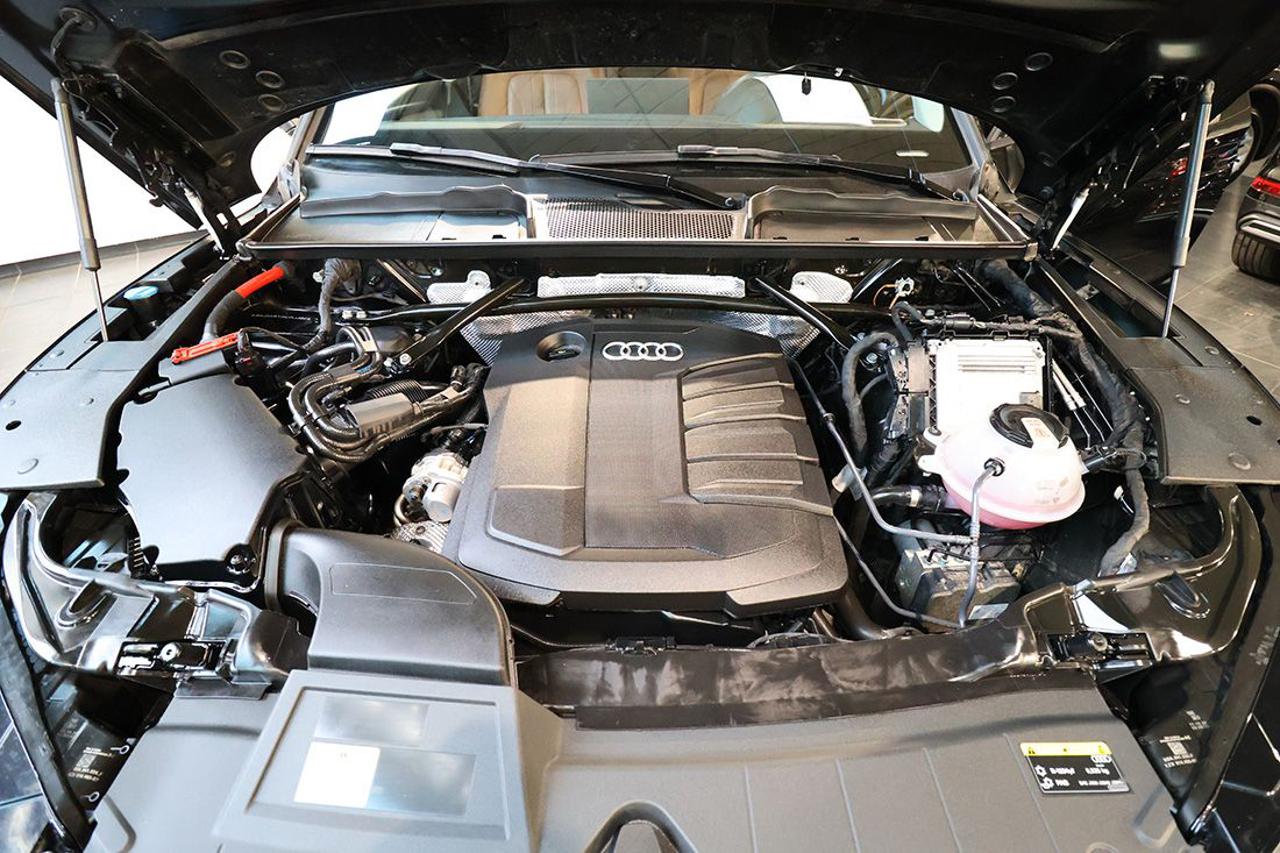 AUDI Q5 40 TDI Quattro S-Tronic Business - 11