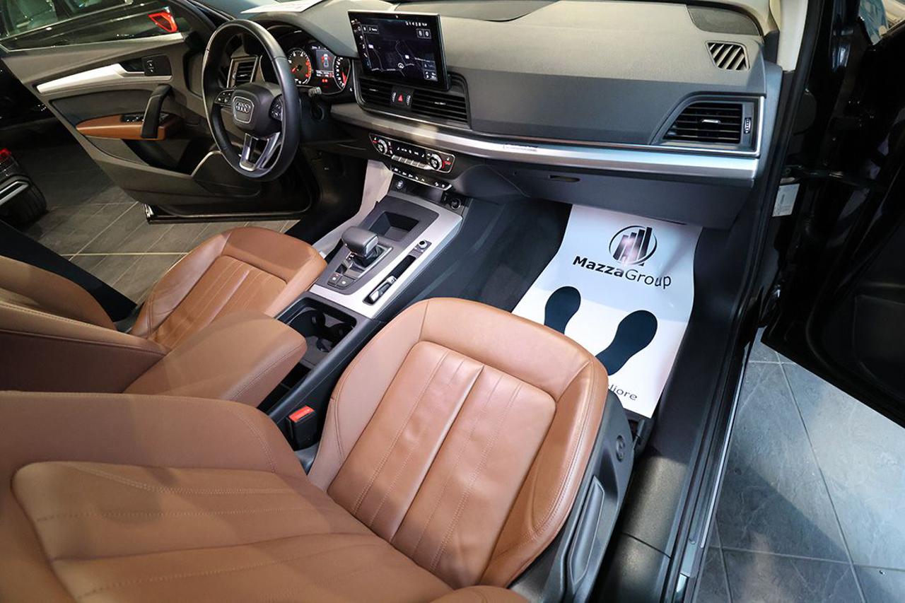 AUDI Q5 40 TDI Quattro S-Tronic Business - 16