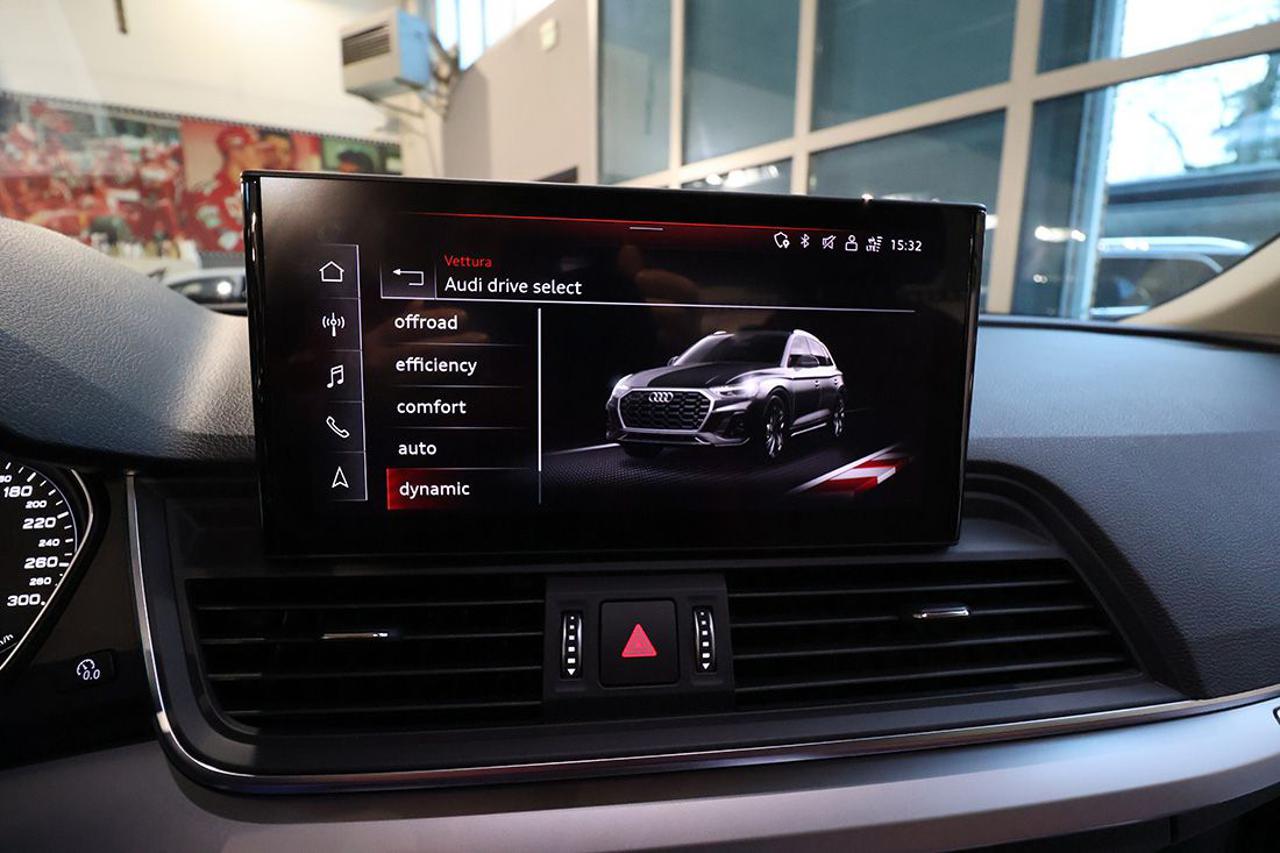 AUDI Q5 40 TDI Quattro S-Tronic Business - 31