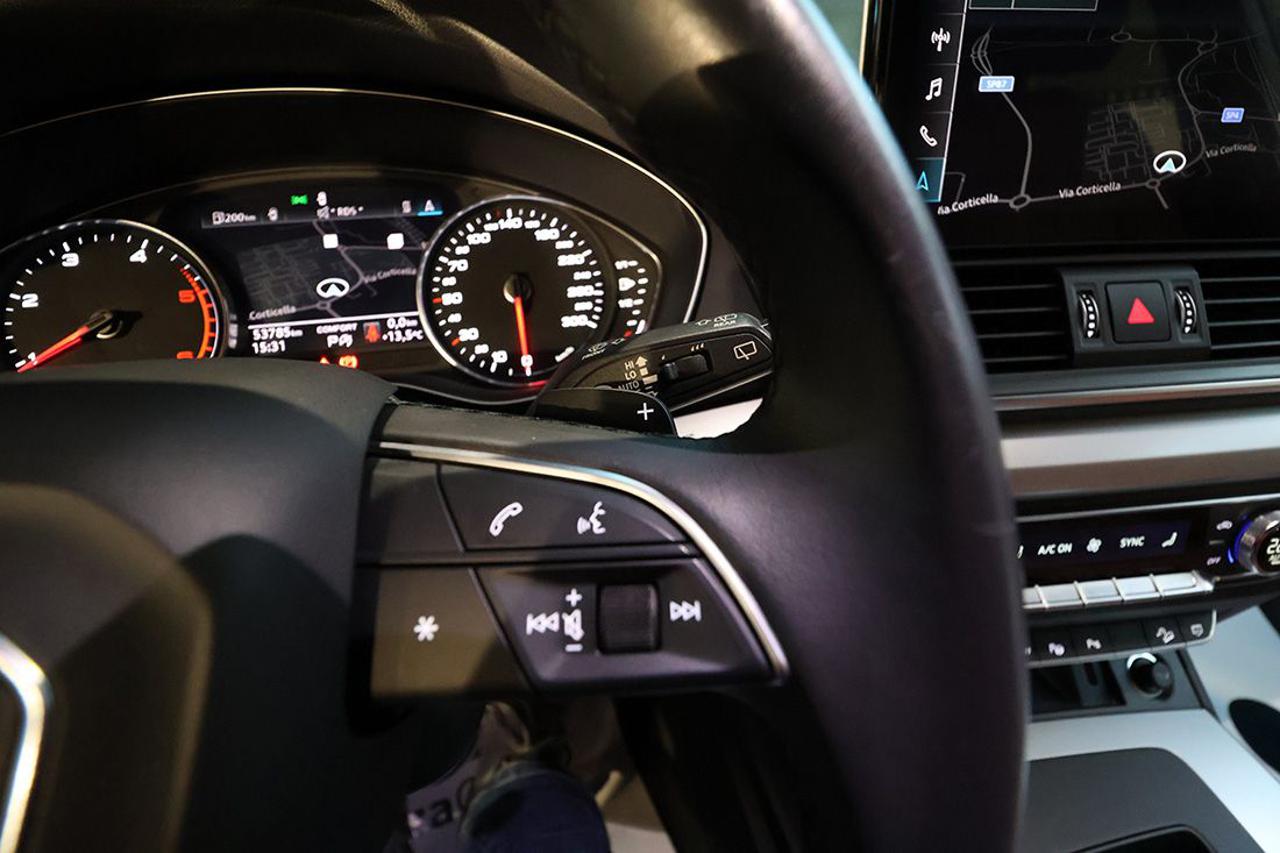 AUDI Q5 40 TDI Quattro S-Tronic Business - 22